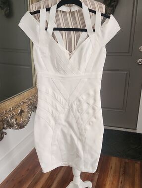 White Strappy V-Neck Bandage Dress